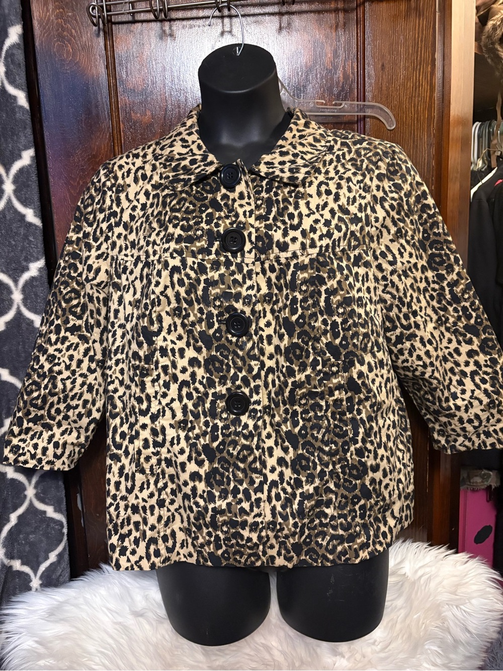 Women's Leopard Print Button-Front Jacket - Black/Tan